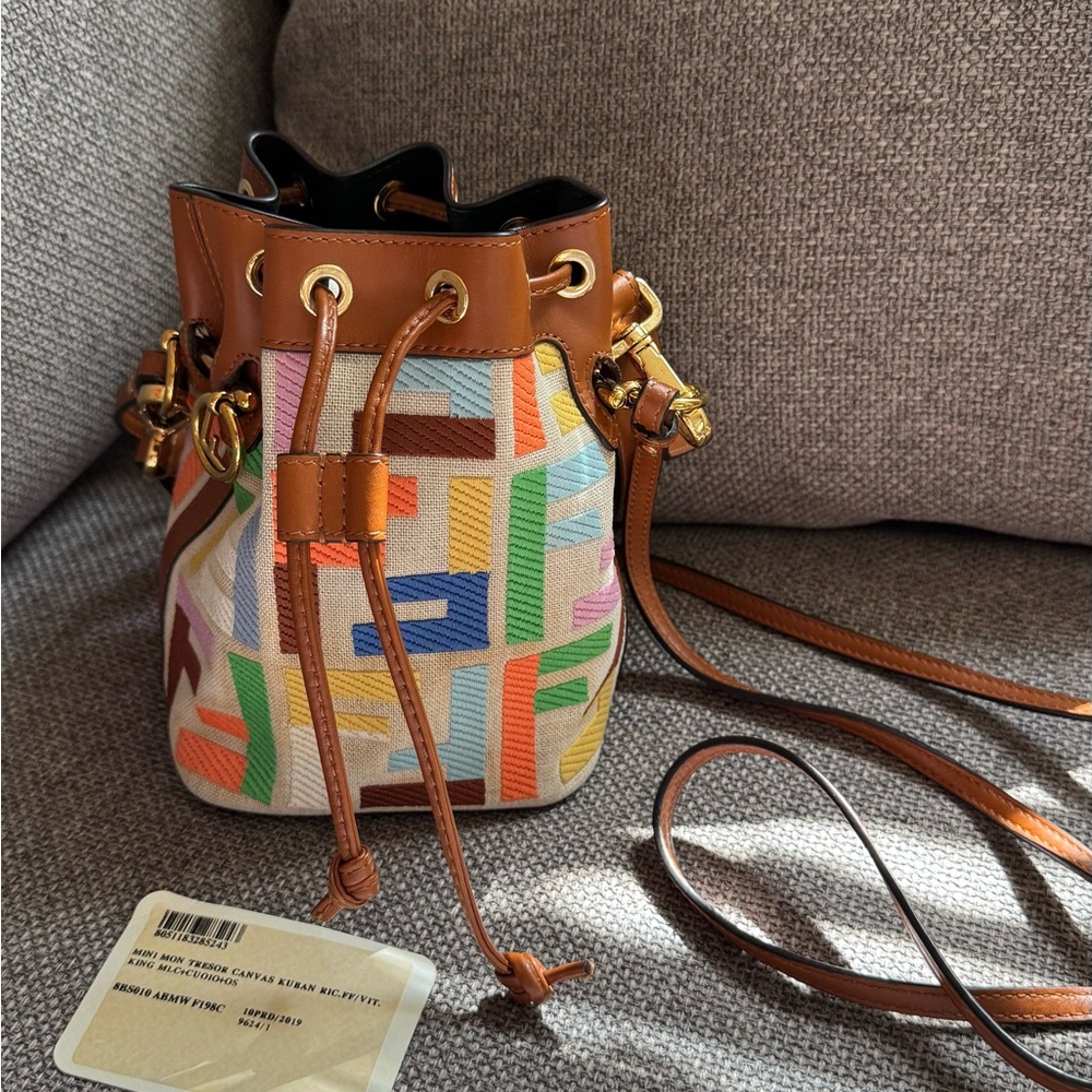 [SOLD] Colorful Patterned Bucket Bag